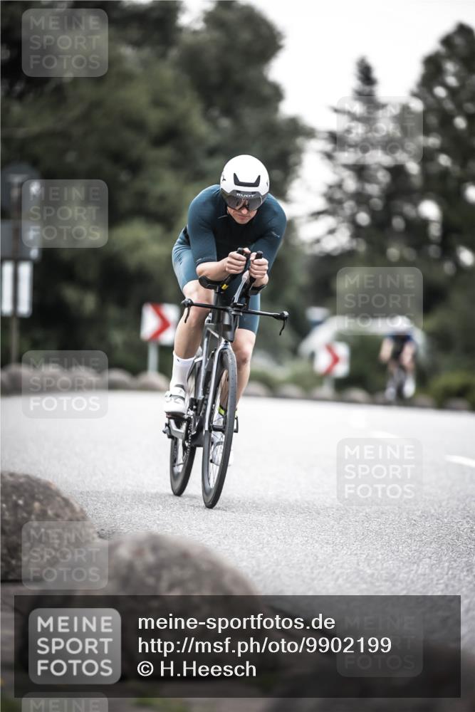 21.06.2026 - 29. Vierlanden-Triathlon H.Heesch http://msf.ph/oto/9902199 21.06.2026 09:46:58 Radfahren 140, 172, 288 meine-sportfotos.de