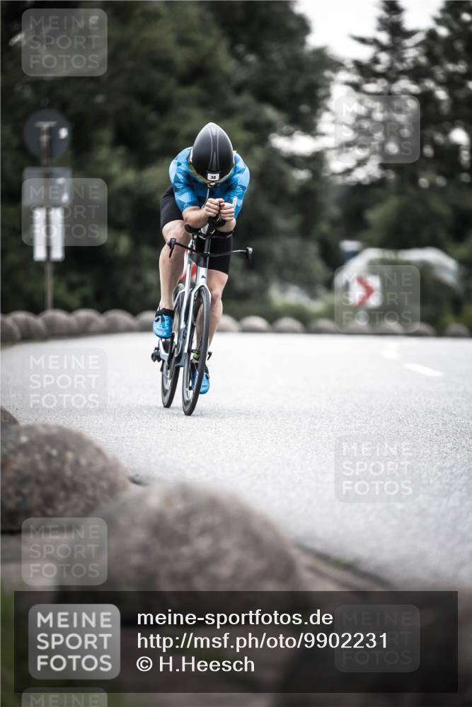 21.06.2026 - 29. Vierlanden-Triathlon H.Heesch http://msf.ph/oto/9902231 21.06.2026 09:48:35 Radfahren 12, 14, 36, 267 meine-sportfotos.de