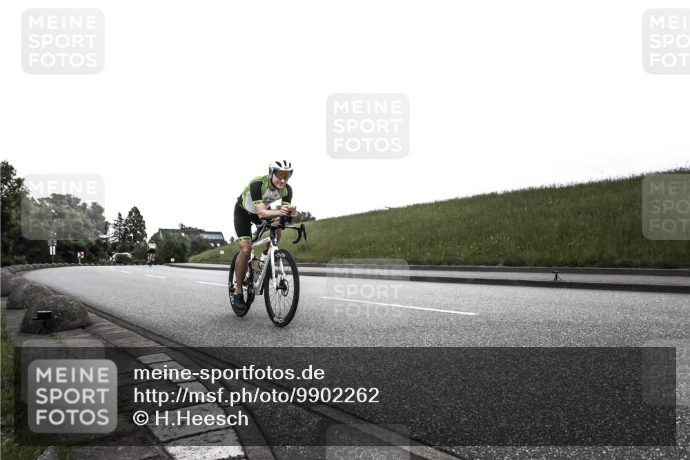 21.06.2026 - 29. Vierlanden-Triathlon H.Heesch http://msf.ph/oto/9902262 21.06.2026 09:39:38 Radfahren 163, 213 meine-sportfotos.de