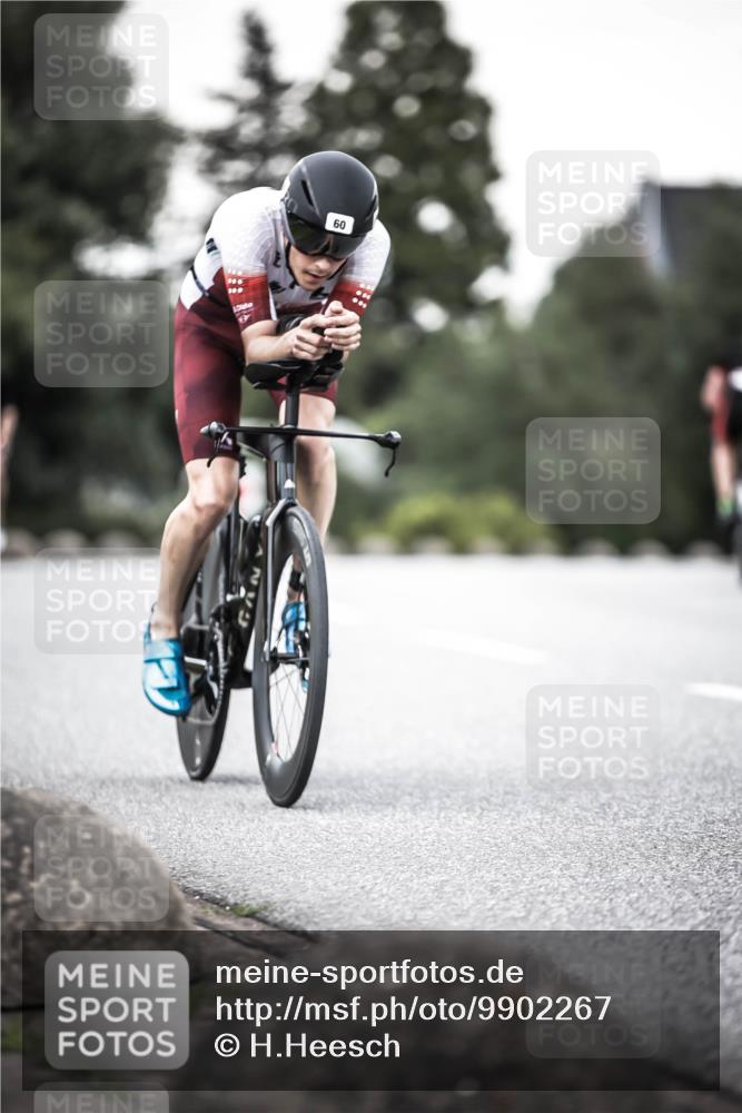 21.06.2026 - 29. Vierlanden-Triathlon H.Heesch http://msf.ph/oto/9902267 21.06.2026 10:13:18 Radfahren 60, 126, 276, 395, 431 meine-sportfotos.de