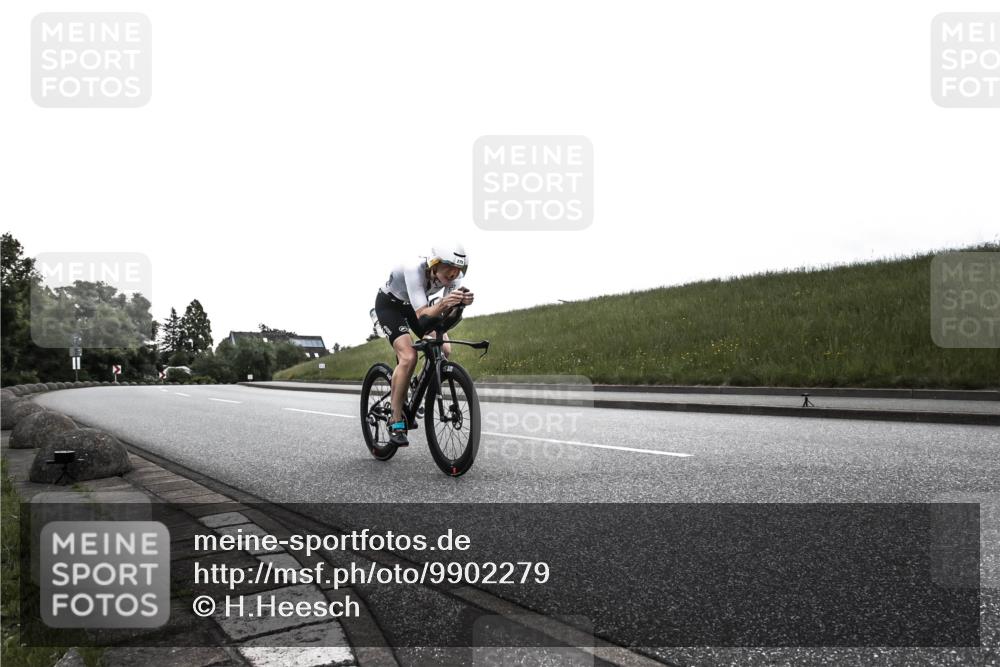 21.06.2026 - 29. Vierlanden-Triathlon H.Heesch http://msf.ph/oto/9902279 21.06.2026 09:40:00 Radfahren 124, 275 meine-sportfotos.de