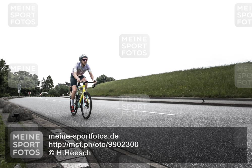 21.06.2026 - 29. Vierlanden-Triathlon H.Heesch http://msf.ph/oto/9902300 21.06.2026 09:40:28 Radfahren 50, 116 meine-sportfotos.de