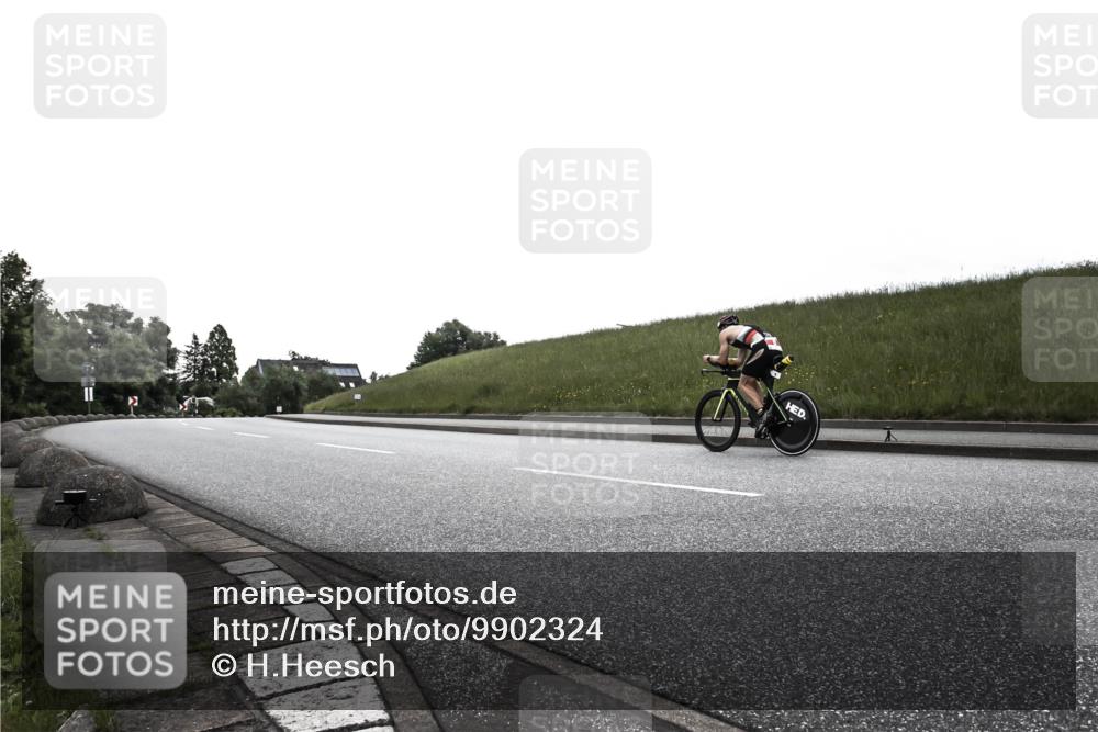21.06.2026 - 29. Vierlanden-Triathlon H.Heesch http://msf.ph/oto/9902324 21.06.2026 09:41:27 Radfahren  meine-sportfotos.de