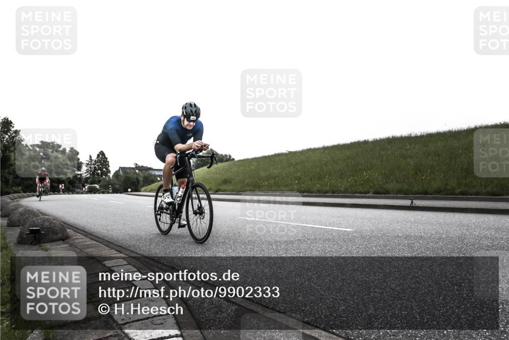 21.06.2026 - 29. Vierlanden-Triathlon H.Heesch http://msf.ph/oto/9902333 21.06.2026 09:41:42 Radfahren 41, 48, 146, 1353 meine-sportfotos.de