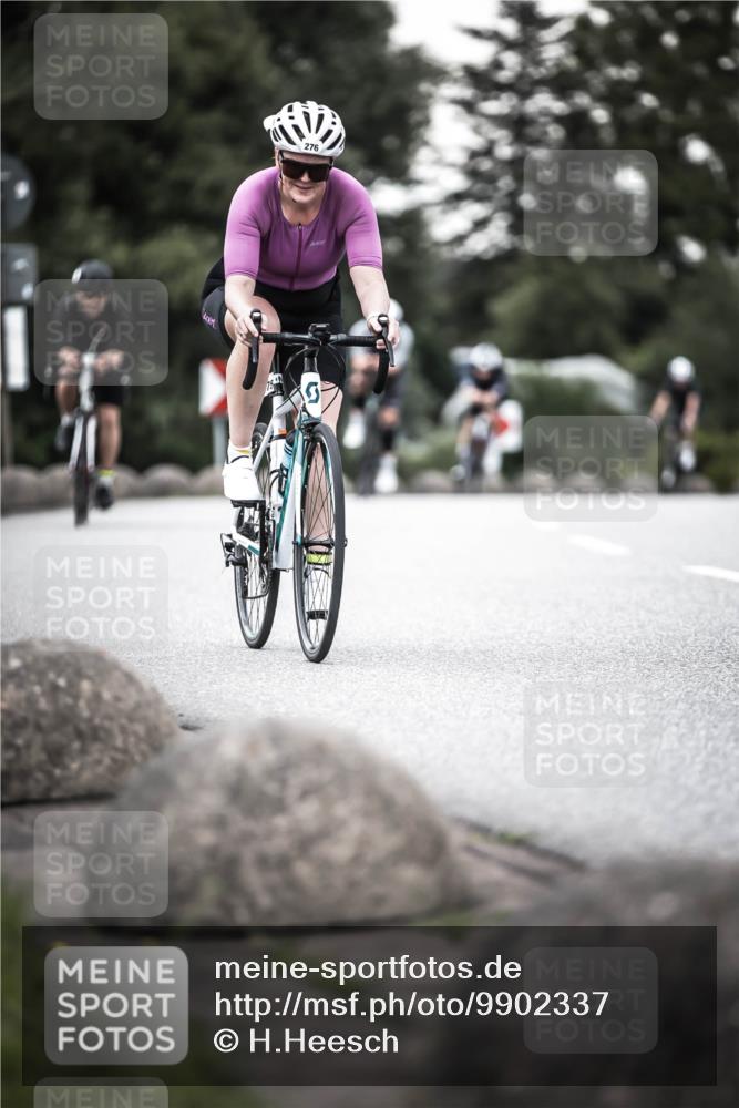 21.06.2026 - 29. Vierlanden-Triathlon H.Heesch http://msf.ph/oto/9902337 21.06.2026 10:13:25 Radfahren 9, 26, 75, 90, 236, 276 meine-sportfotos.de