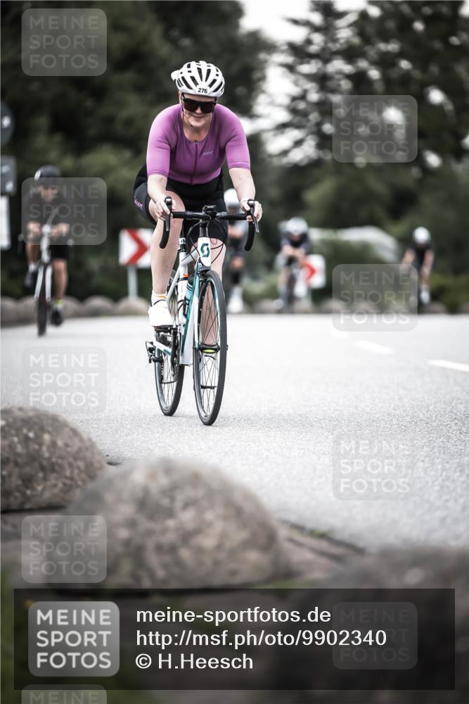 21.06.2026 - 29. Vierlanden-Triathlon H.Heesch http://msf.ph/oto/9902340 21.06.2026 10:13:25 Radfahren 9, 26, 75, 90, 236, 276 meine-sportfotos.de