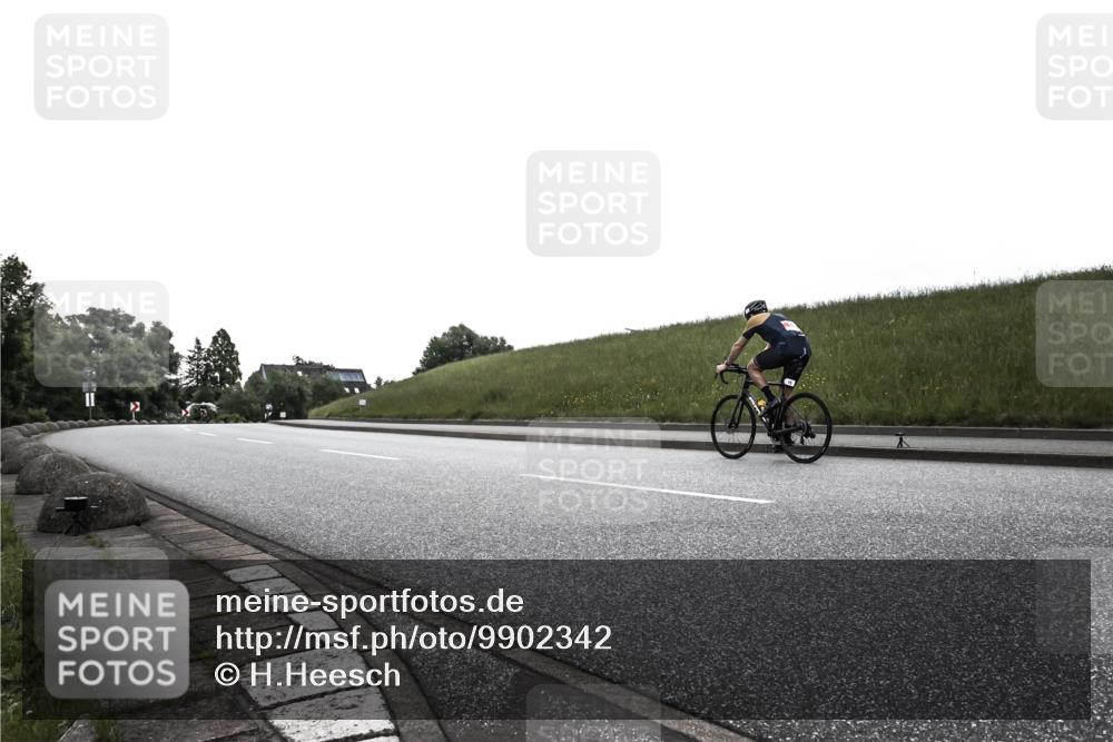 21.06.2026 - 29. Vierlanden-Triathlon H.Heesch http://msf.ph/oto/9902342 21.06.2026 09:41:58 Radfahren  meine-sportfotos.de