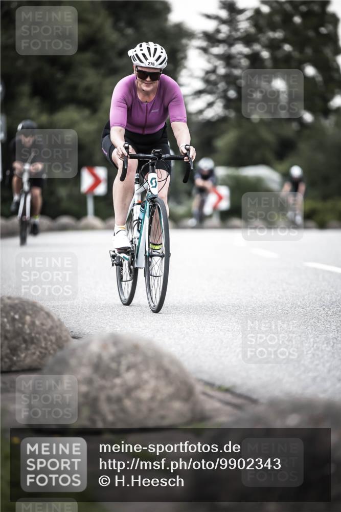 21.06.2026 - 29. Vierlanden-Triathlon H.Heesch http://msf.ph/oto/9902343 21.06.2026 10:13:25 Radfahren 9, 26, 75, 90, 236, 276 meine-sportfotos.de