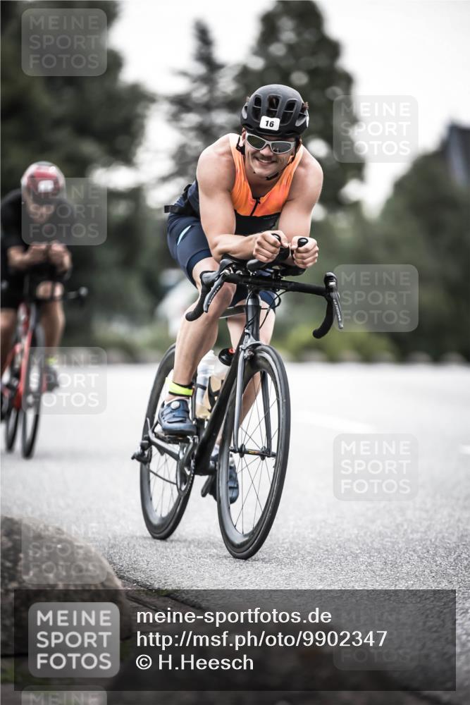 21.06.2026 - 29. Vierlanden-Triathlon H.Heesch http://msf.ph/oto/9902347 21.06.2026 09:52:34 Radfahren 16, 63, 77, 192 meine-sportfotos.de