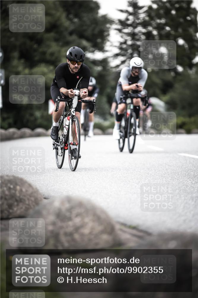 21.06.2026 - 29. Vierlanden-Triathlon H.Heesch http://msf.ph/oto/9902355 21.06.2026 10:13:27 Radfahren 9, 26, 75, 90, 236, 276 meine-sportfotos.de