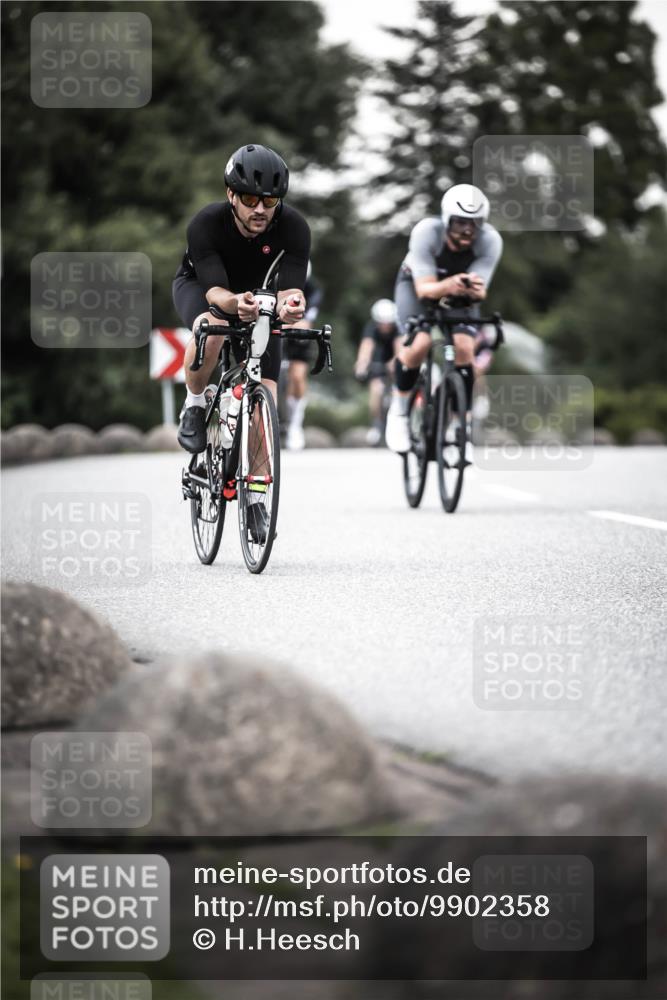 21.06.2026 - 29. Vierlanden-Triathlon H.Heesch http://msf.ph/oto/9902358 21.06.2026 10:13:27 Radfahren 9, 26, 75, 90, 236, 276 meine-sportfotos.de