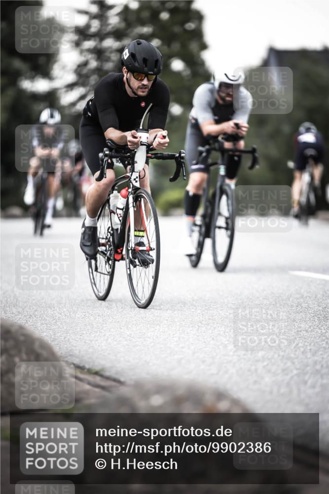 21.06.2026 - 29. Vierlanden-Triathlon H.Heesch http://msf.ph/oto/9902386 21.06.2026 10:13:27 Radfahren 9, 26, 75, 90, 236, 276 meine-sportfotos.de
