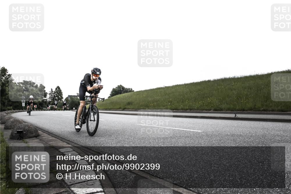 21.06.2026 - 29. Vierlanden-Triathlon H.Heesch http://msf.ph/oto/9902399 21.06.2026 09:43:54 Radfahren 23, 33, 101, 111, 178, 211, 216 meine-sportfotos.de