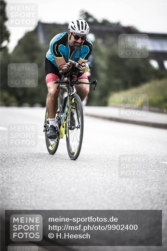 21.06.2026 - 29. Vierlanden-Triathlon H.Heesch http://msf.ph/oto/9902400 21.06.2026 09:53:42 Radfahren 72, 91, 106, 112, 210, 266, 284 meine-sportfotos.de