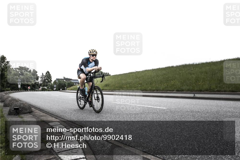 21.06.2026 - 29. Vierlanden-Triathlon H.Heesch http://msf.ph/oto/9902418 21.06.2026 09:44:24 Radfahren 74, 190 meine-sportfotos.de