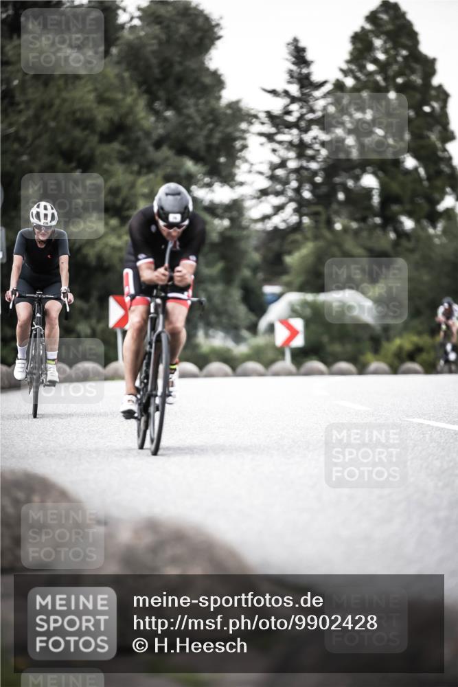 21.06.2026 - 29. Vierlanden-Triathlon H.Heesch http://msf.ph/oto/9902428 21.06.2026 10:13:31 Radfahren 26, 44, 75, 90, 236 meine-sportfotos.de