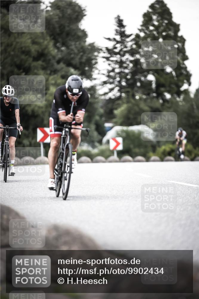 21.06.2026 - 29. Vierlanden-Triathlon H.Heesch http://msf.ph/oto/9902434 21.06.2026 10:13:31 Radfahren 26, 44, 75, 90, 236 meine-sportfotos.de