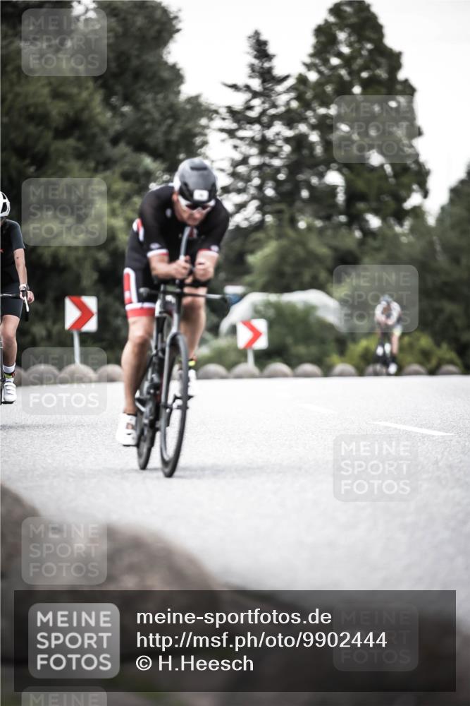 21.06.2026 - 29. Vierlanden-Triathlon H.Heesch http://msf.ph/oto/9902444 21.06.2026 10:13:31 Radfahren 26, 44, 75, 90, 236 meine-sportfotos.de