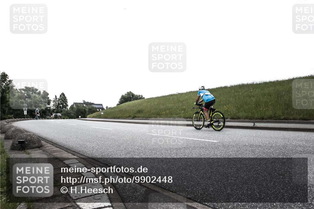 21.06.2026 - 29. Vierlanden-Triathlon H.Heesch http://msf.ph/oto/9902448 21.06.2026 09:45:12 Radfahren 200 meine-sportfotos.de