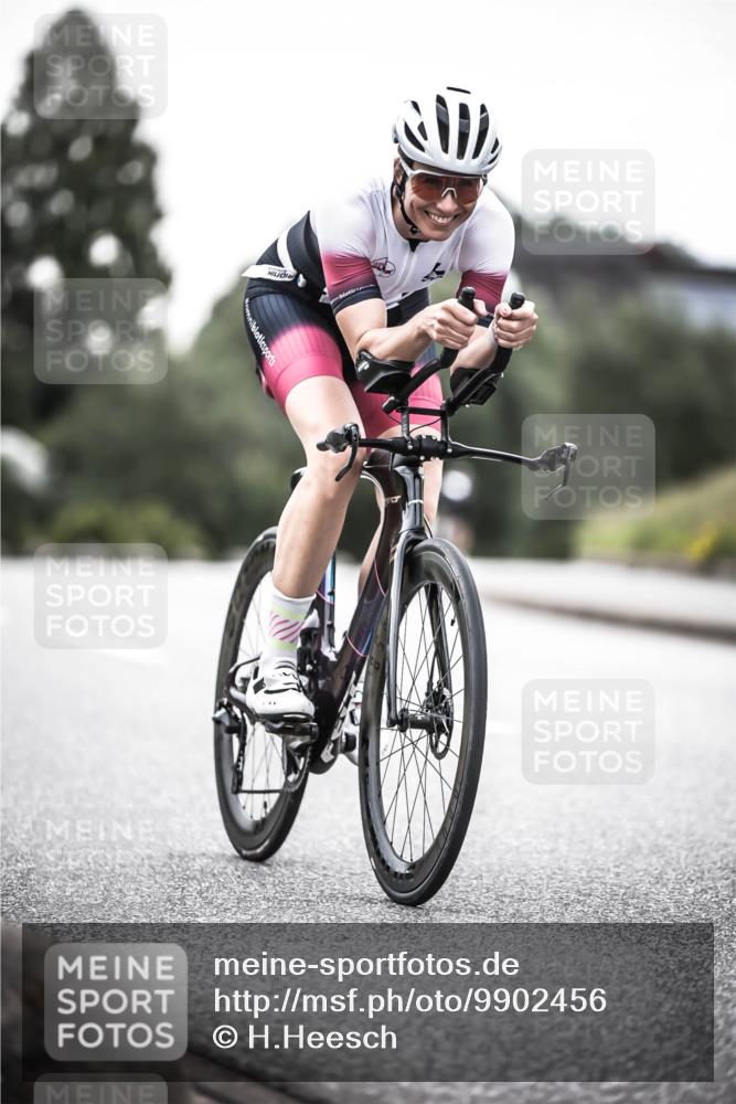 21.06.2026 - 29. Vierlanden-Triathlon H.Heesch http://msf.ph/oto/9902456 21.06.2026 09:54:33 Radfahren 4, 99, 141, 186, 226 meine-sportfotos.de