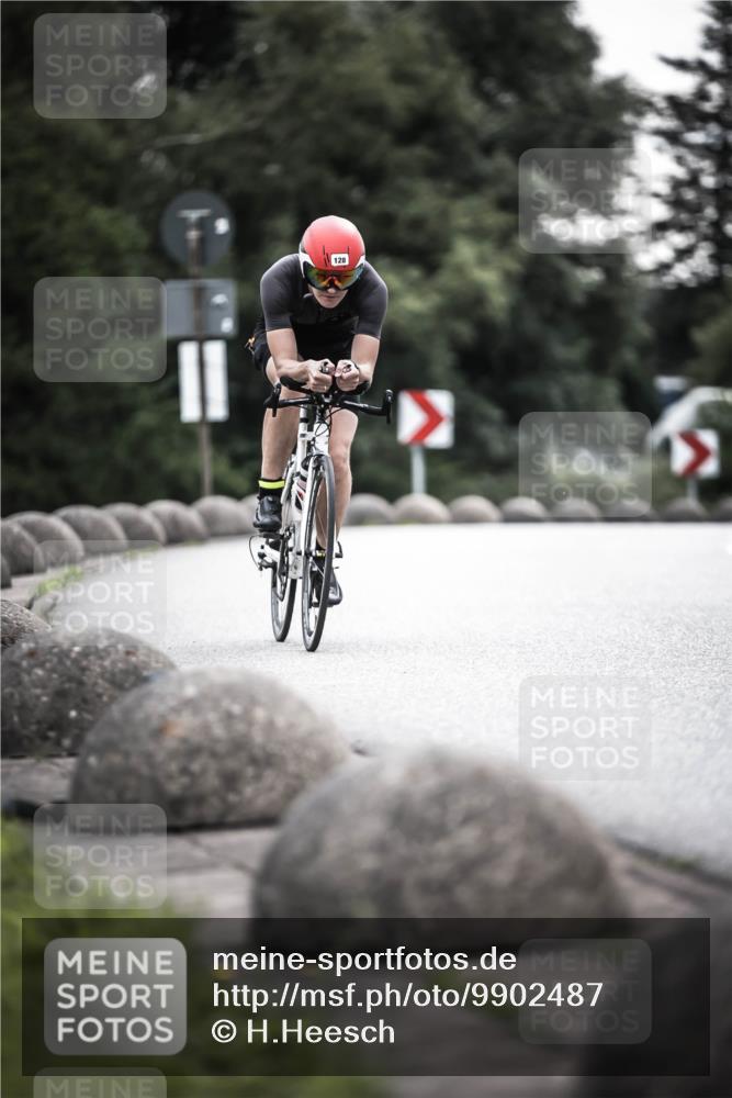 21.06.2026 - 29. Vierlanden-Triathlon H.Heesch http://msf.ph/oto/9902487 21.06.2026 09:55:02 Radfahren 128, 148, 264, 292 meine-sportfotos.de