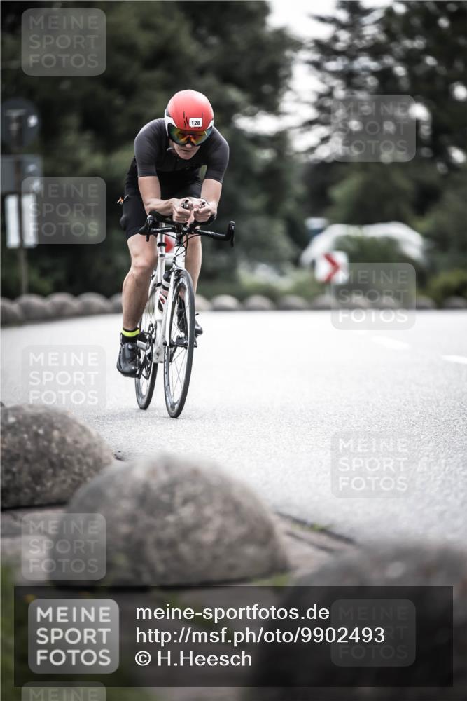 21.06.2026 - 29. Vierlanden-Triathlon H.Heesch http://msf.ph/oto/9902493 21.06.2026 09:55:02 Radfahren 128, 148, 264, 292 meine-sportfotos.de