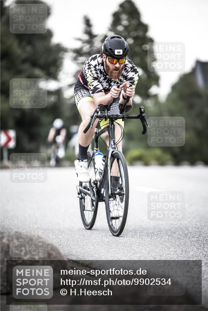 21.06.2026 - 29. Vierlanden-Triathlon H.Heesch http://msf.ph/oto/9902534 21.06.2026 10:13:38 Radfahren 44, 289 meine-sportfotos.de