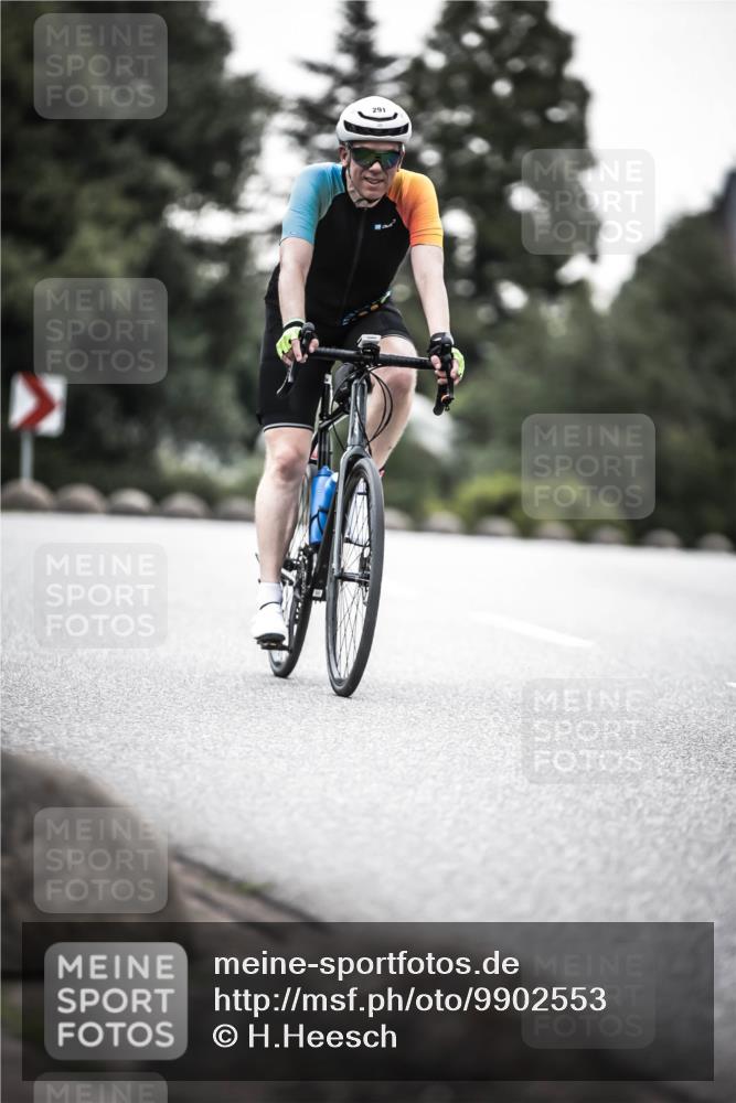 21.06.2026 - 29. Vierlanden-Triathlon H.Heesch http://msf.ph/oto/9902553 21.06.2026 09:56:34 Radfahren 103, 259, 291 meine-sportfotos.de