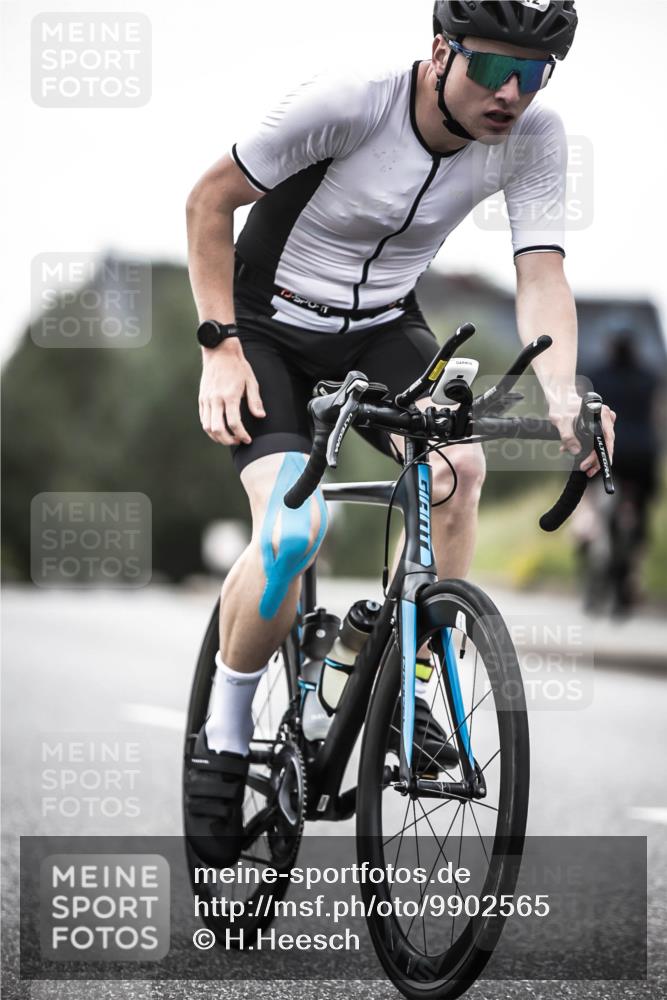 21.06.2026 - 29. Vierlanden-Triathlon H.Heesch http://msf.ph/oto/9902565 21.06.2026 09:56:45 Radfahren 12, 13, 174, 239 meine-sportfotos.de