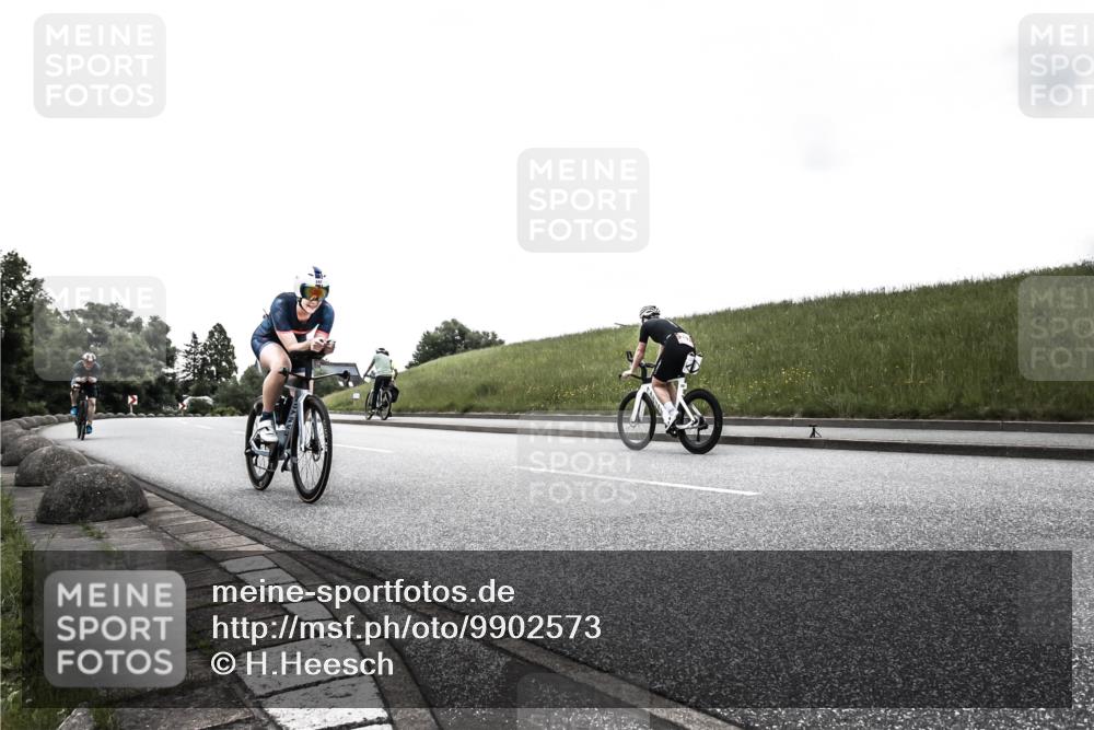 21.06.2026 - 29. Vierlanden-Triathlon H.Heesch http://msf.ph/oto/9902573 21.06.2026 09:48:49 Radfahren 138, 247 meine-sportfotos.de