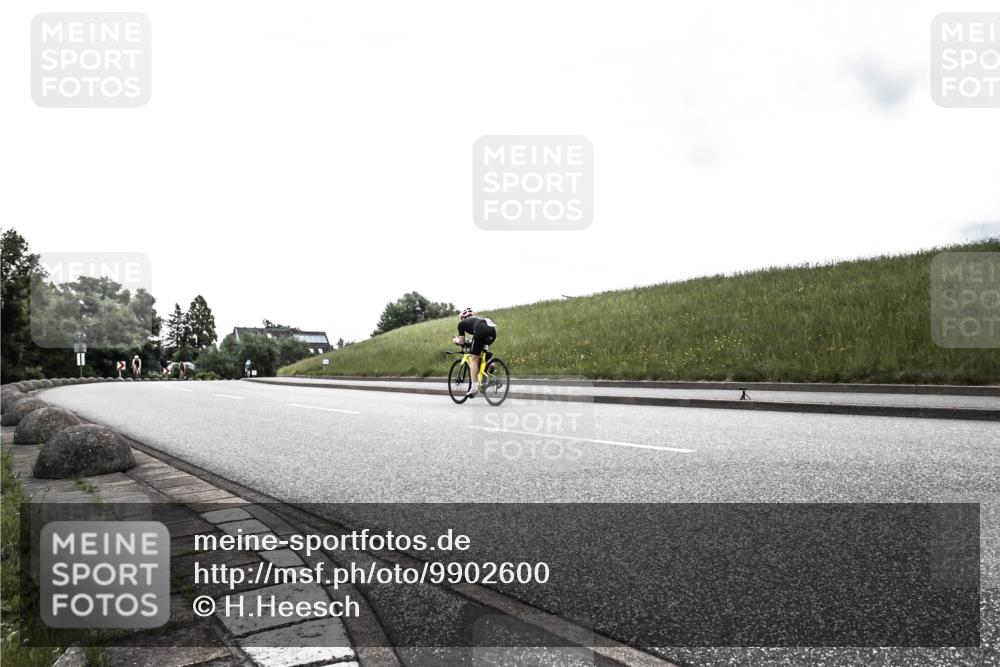 21.06.2026 - 29. Vierlanden-Triathlon H.Heesch http://msf.ph/oto/9902600 21.06.2026 09:49:53 Radfahren 8, 46, 217 meine-sportfotos.de