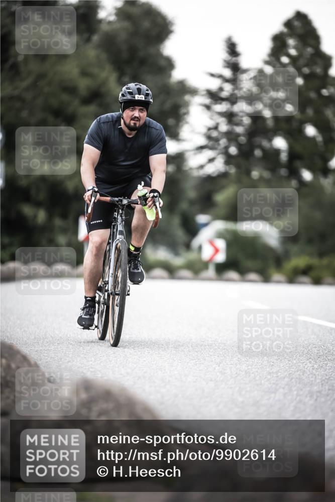 21.06.2026 - 29. Vierlanden-Triathlon H.Heesch http://msf.ph/oto/9902614 21.06.2026 10:13:57 Radfahren 190, 330 meine-sportfotos.de