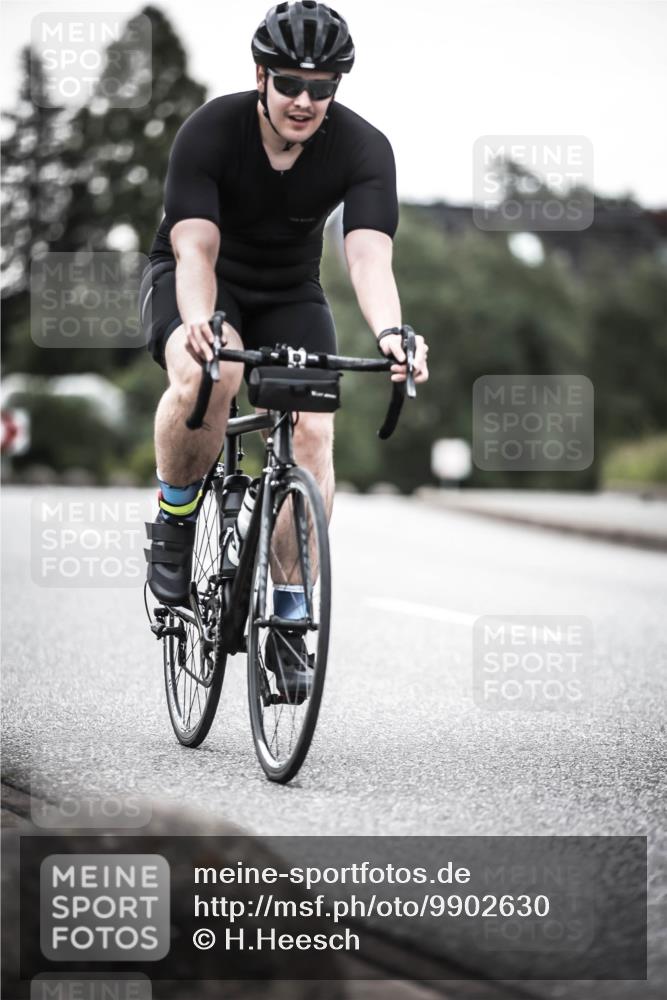 21.06.2026 - 29. Vierlanden-Triathlon H.Heesch http://msf.ph/oto/9902630 21.06.2026 09:58:06 Radfahren 19, 54, 267 meine-sportfotos.de