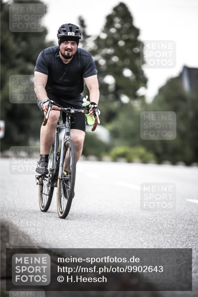 21.06.2026 - 29. Vierlanden-Triathlon H.Heesch http://msf.ph/oto/9902643 21.06.2026 10:13:57 Radfahren 190, 330 meine-sportfotos.de
