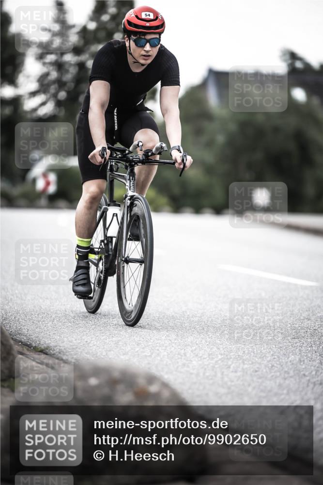 21.06.2026 - 29. Vierlanden-Triathlon H.Heesch http://msf.ph/oto/9902650 21.06.2026 09:58:08 Radfahren 19, 54, 165, 267 meine-sportfotos.de