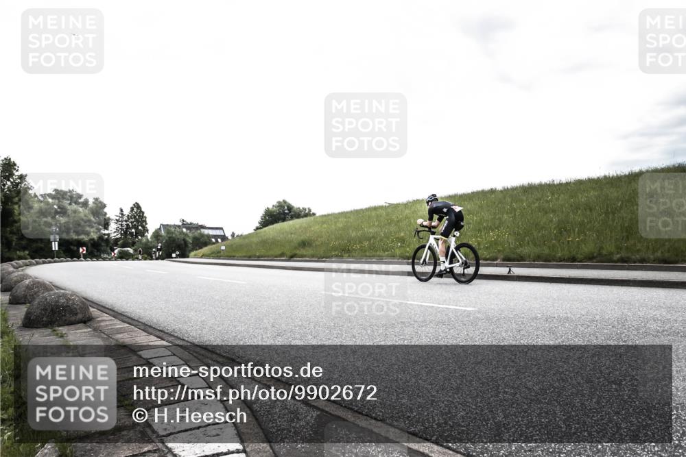 21.06.2026 - 29. Vierlanden-Triathlon H.Heesch http://msf.ph/oto/9902672 21.06.2026 09:52:08 Radfahren 84, 169, 211, 274, 300 meine-sportfotos.de