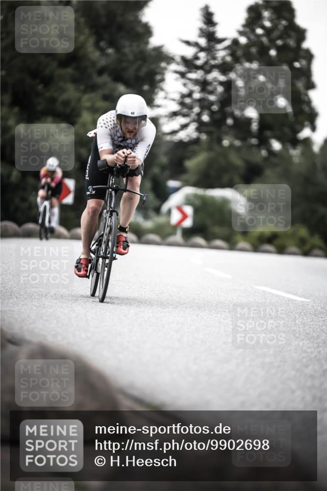 21.06.2026 - 29. Vierlanden-Triathlon H.Heesch http://msf.ph/oto/9902698 21.06.2026 09:59:35 Radfahren 34, 42, 82, 155, 166, 223, 255 meine-sportfotos.de
