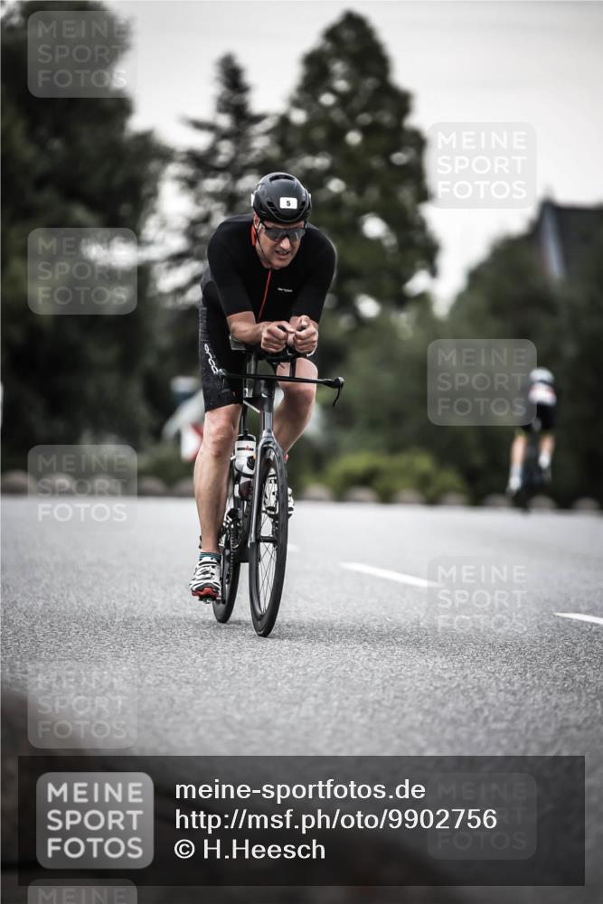 21.06.2026 - 29. Vierlanden-Triathlon H.Heesch http://msf.ph/oto/9902756 21.06.2026 10:14:24 Radfahren 5, 94, 204, 241 meine-sportfotos.de