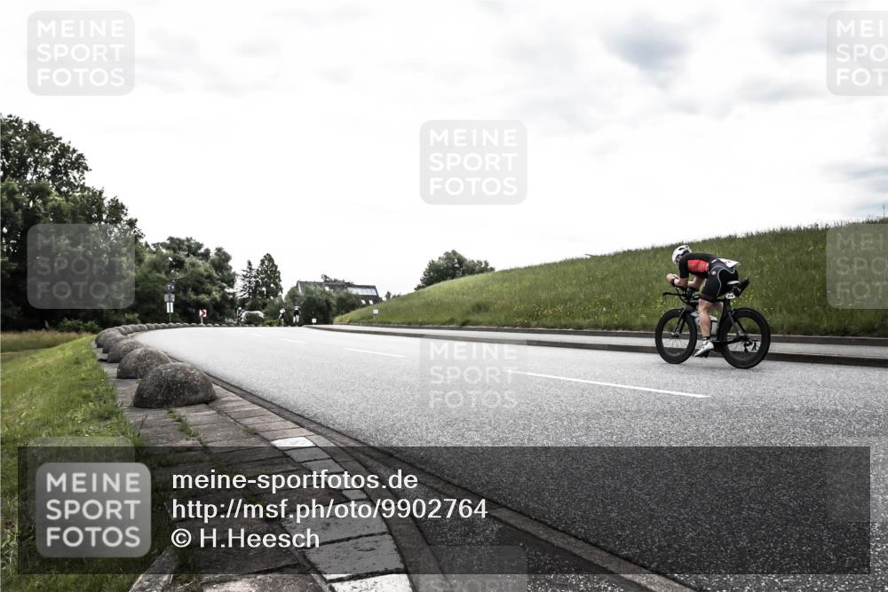 21.06.2026 - 29. Vierlanden-Triathlon H.Heesch http://msf.ph/oto/9902764 21.06.2026 09:53:36 Radfahren 51, 74 meine-sportfotos.de