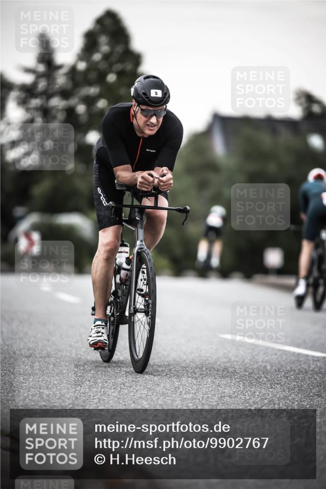 21.06.2026 - 29. Vierlanden-Triathlon H.Heesch http://msf.ph/oto/9902767 21.06.2026 10:14:24 Radfahren 5, 94, 204, 241 meine-sportfotos.de