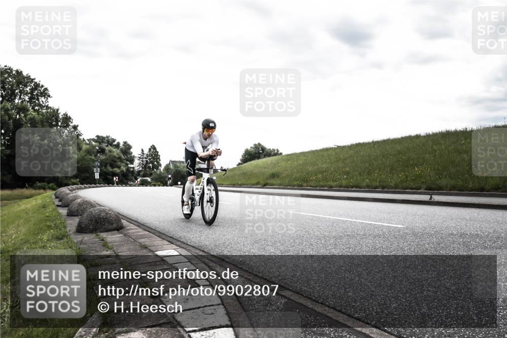 21.06.2026 - 29. Vierlanden-Triathlon H.Heesch http://msf.ph/oto/9902807 21.06.2026 09:54:19 Radfahren 21, 164, 294 meine-sportfotos.de
