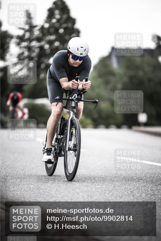 21.06.2026 - 29. Vierlanden-Triathlon H.Heesch http://msf.ph/oto/9902814 21.06.2026 10:02:38 Radfahren 56, 99, 198, 245, 367 meine-sportfotos.de