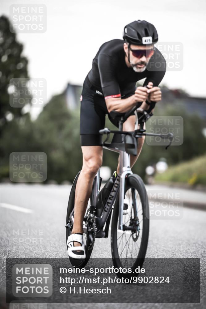 21.06.2026 - 29. Vierlanden-Triathlon H.Heesch http://msf.ph/oto/9902824 21.06.2026 10:14:37 Radfahren 31, 425 meine-sportfotos.de