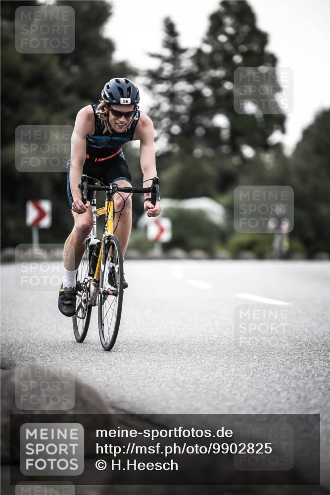 21.06.2026 - 29. Vierlanden-Triathlon H.Heesch http://msf.ph/oto/9902825 21.06.2026 10:02:45 Radfahren 56, 139, 179, 245, 367 meine-sportfotos.de