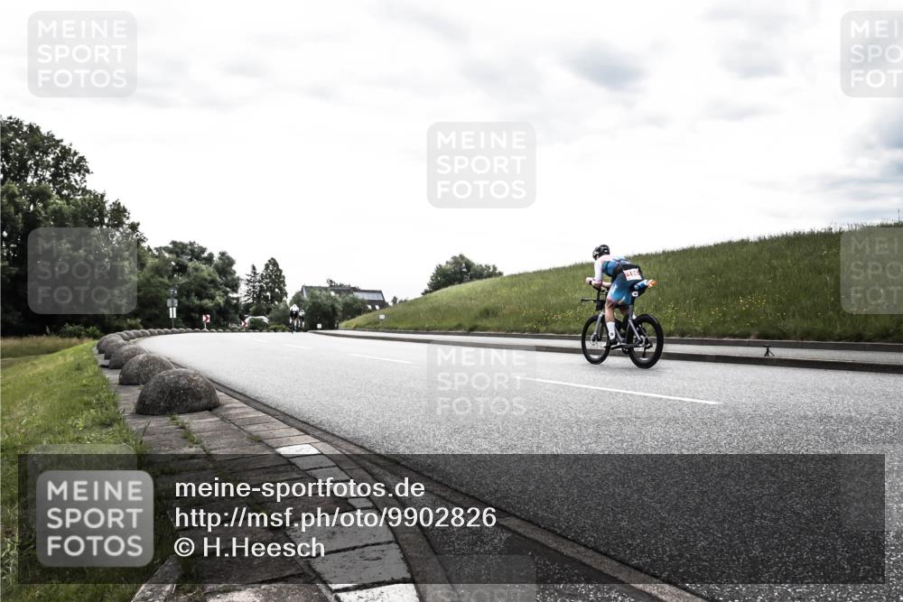 21.06.2026 - 29. Vierlanden-Triathlon H.Heesch http://msf.ph/oto/9902826 21.06.2026 09:54:47 Radfahren 118, 119 meine-sportfotos.de