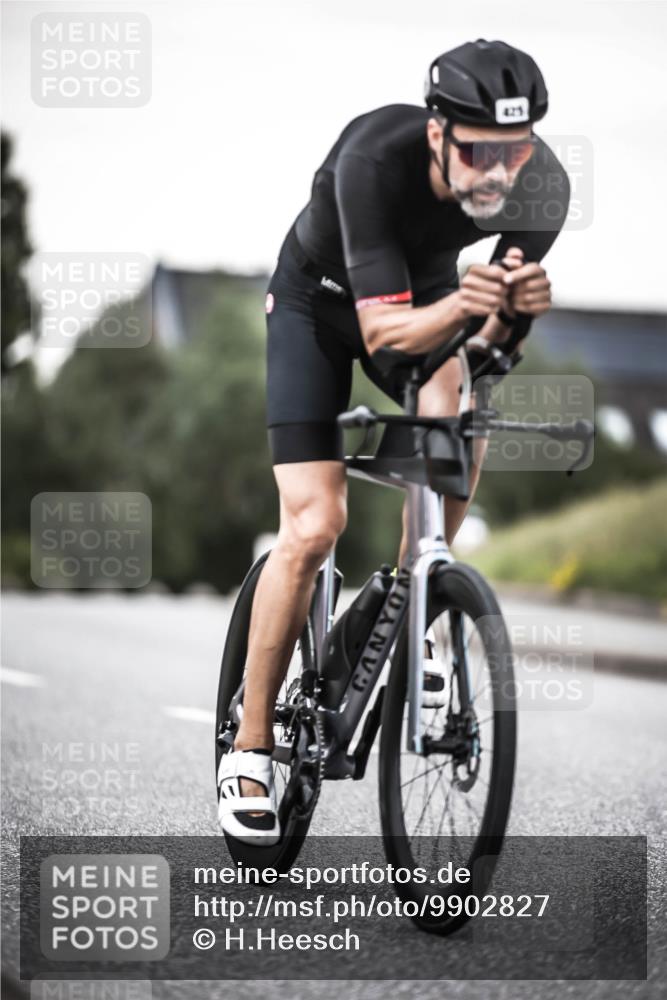 21.06.2026 - 29. Vierlanden-Triathlon H.Heesch http://msf.ph/oto/9902827 21.06.2026 10:14:37 Radfahren 31, 425 meine-sportfotos.de