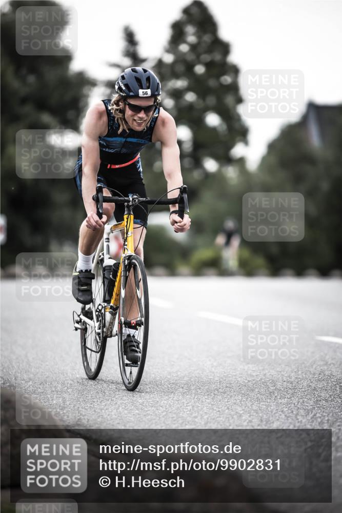 21.06.2026 - 29. Vierlanden-Triathlon H.Heesch http://msf.ph/oto/9902831 21.06.2026 10:02:45 Radfahren 56, 139, 179, 245, 367 meine-sportfotos.de