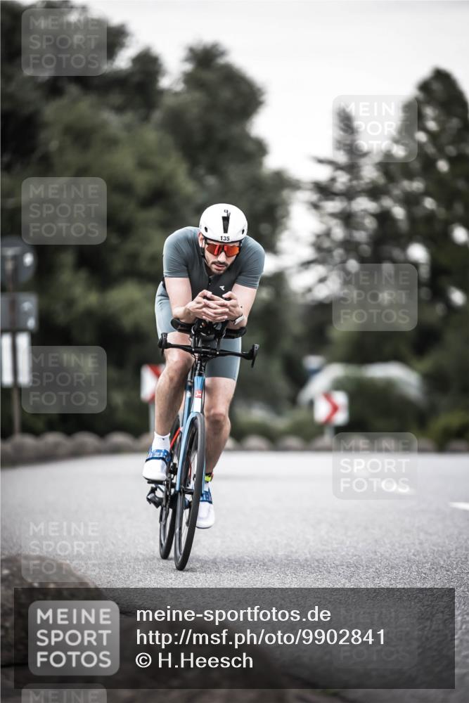 21.06.2026 - 29. Vierlanden-Triathlon H.Heesch http://msf.ph/oto/9902841 21.06.2026 10:14:57 Radfahren 71, 135, 200, 216 meine-sportfotos.de