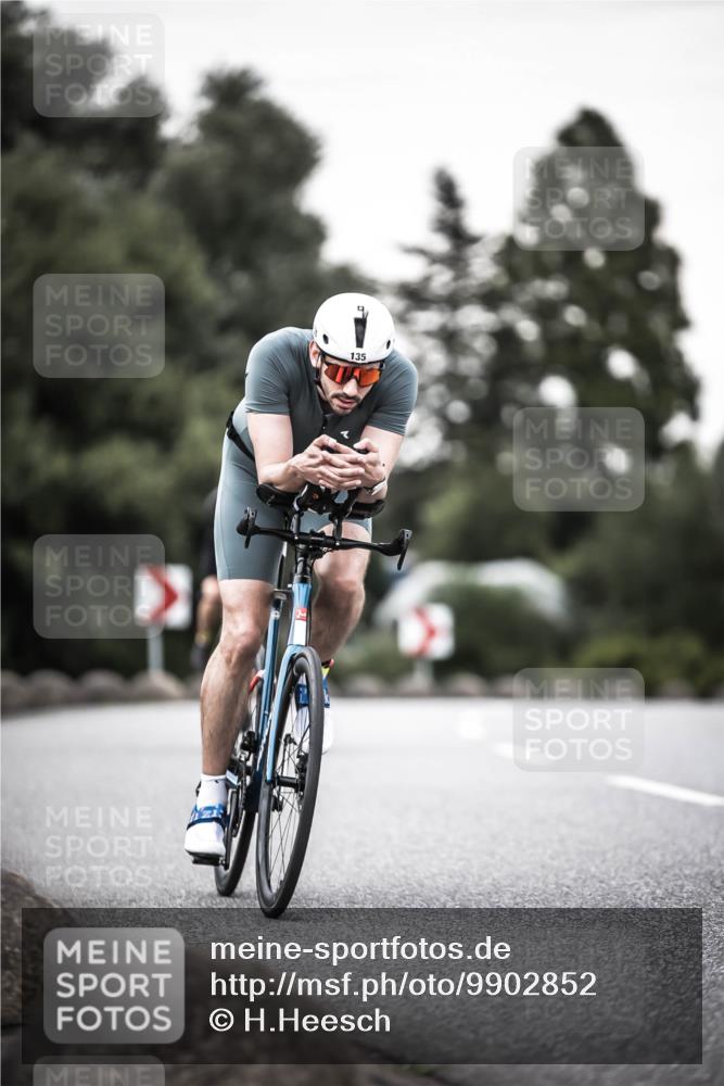 21.06.2026 - 29. Vierlanden-Triathlon H.Heesch http://msf.ph/oto/9902852 21.06.2026 10:14:57 Radfahren 71, 135, 200, 216 meine-sportfotos.de