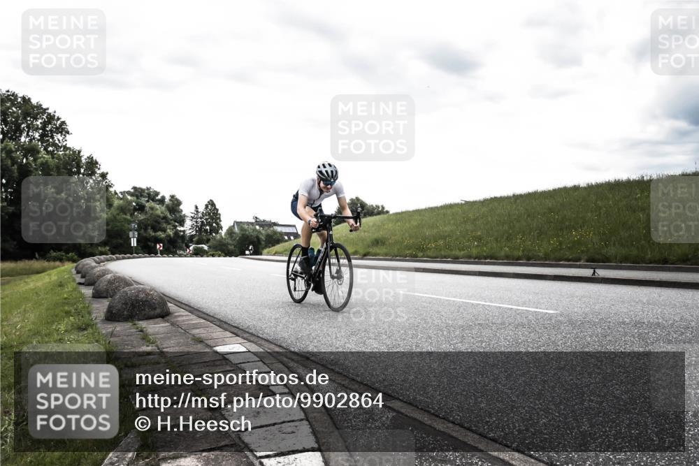21.06.2026 - 29. Vierlanden-Triathlon H.Heesch http://msf.ph/oto/9902864 21.06.2026 09:55:23 Radfahren 20 meine-sportfotos.de